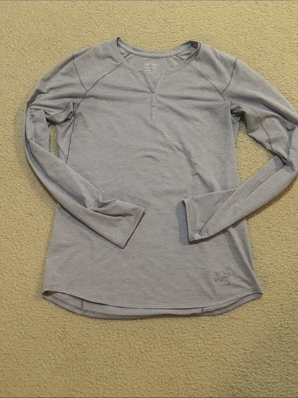 Women’s Arcteryx Long Sleeve Athletic Top size XS